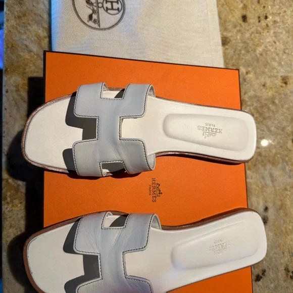Hermes white Oran Sandal - Picture 2 of 8